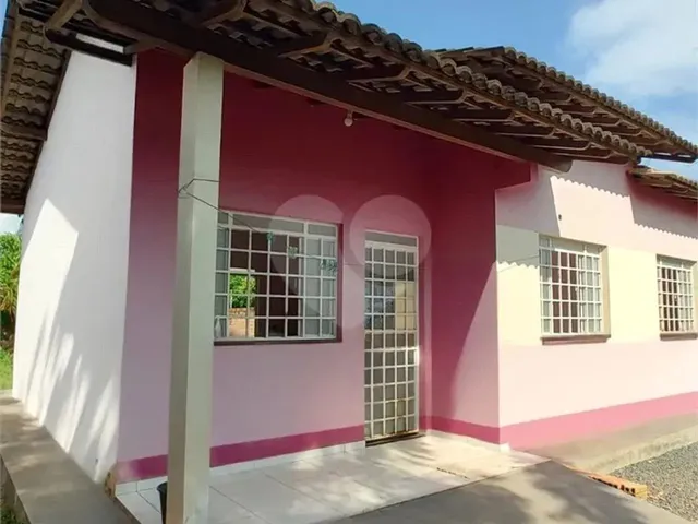 Imagem: Casa com 2 Quartos À Venda em Cidade Satélite