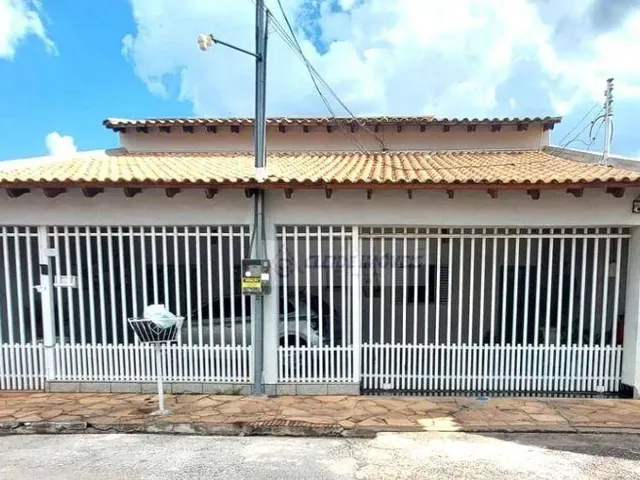 Imagem: Casa À Venda no Bairro Coophamil