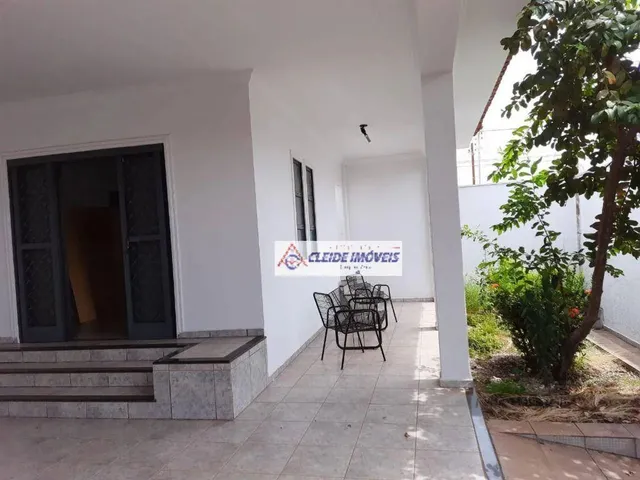 Imagem 11: Casa com 4 Dormitórios À Venda, 237 M² por R$ 600.000,00 - Morada do Ouro - Setor