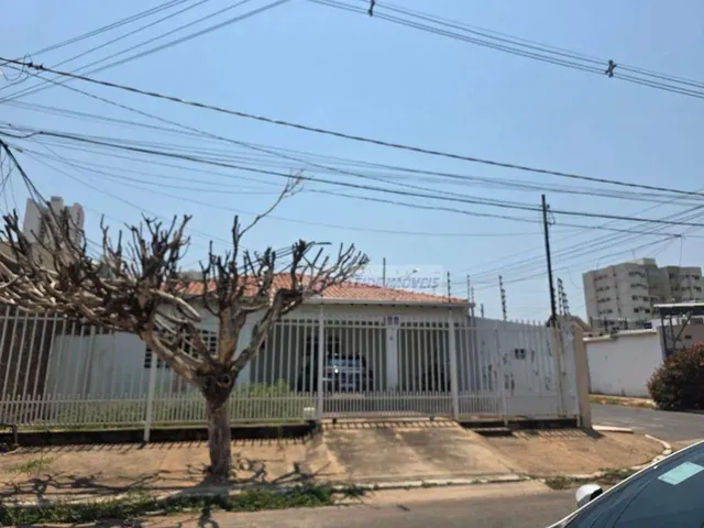 Imagem: Casa de Esquina Jardim Petrópolis