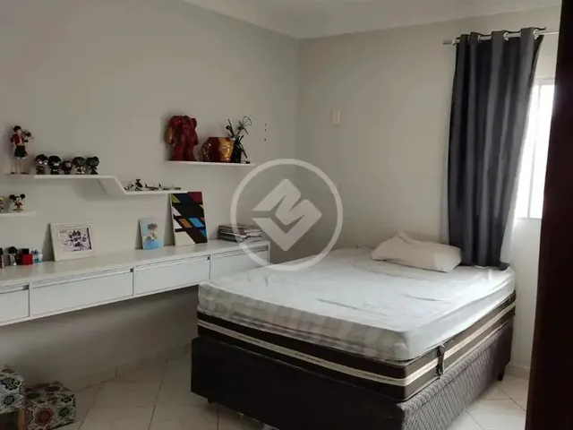 Imagem 16: Sobrado com 5 Quartos Sendo Um Suíte. Codigo: 267229