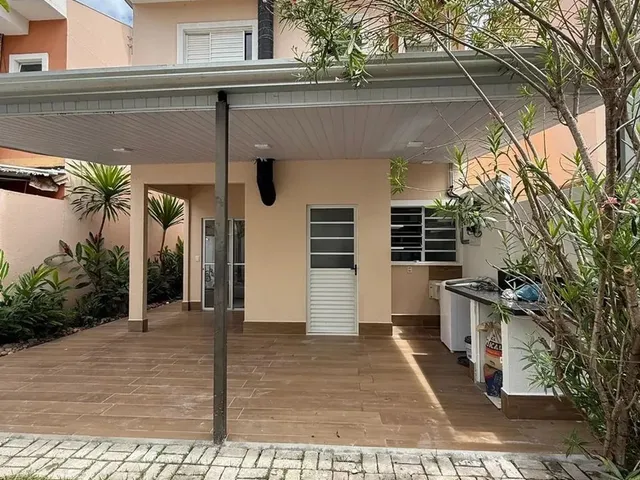 Imagem 2: Sobrado para Aluguel e Venda Possui 165 M2 com 3 Quartos - Condomínio Village do Bosque