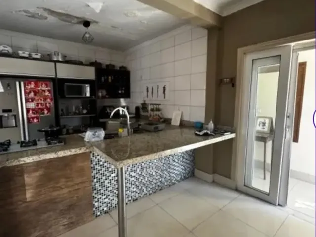 Imagem 9: Vendo Casa - 480M2 - 3Q - 4Bh - Jardim Itália - Placa Solar - Piscina - Rua Sem Saida