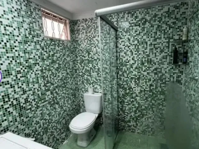 Imagem 7: Vendo Casa - 480M2 - 3Q - 4Bh - Jardim Itália - Placa Solar - Piscina - Rua Sem Saida