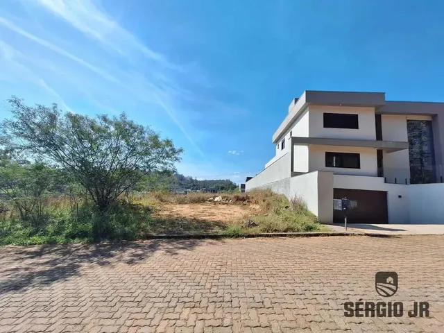 Imagem: Terreno Plano com Vista Privilegiada no