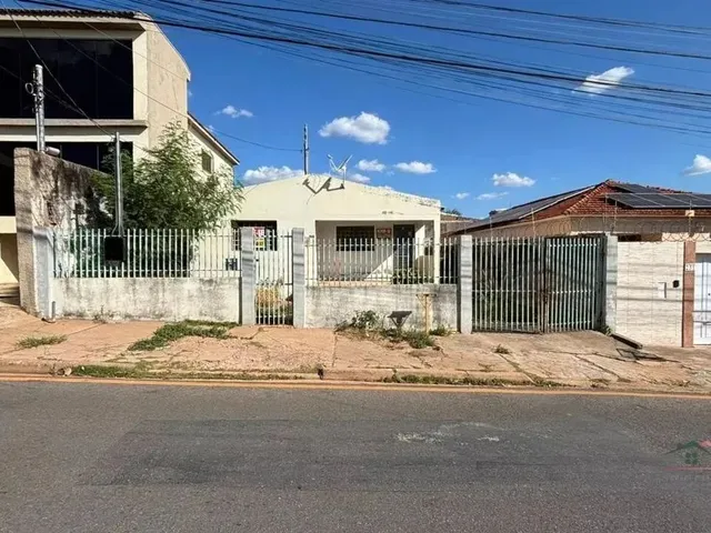 Imagem 3: Casa para Venda, 3 Quartos, Jardim Cuiabá, Cuiabá