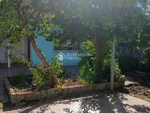 Imagem 1: Auxiliadora Predial Vende Excelente Terreno com Espaço e Casa Constituida