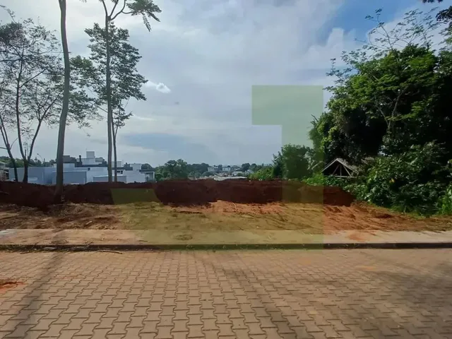 Imagem: Terreno Disponível para Venda no Bairro