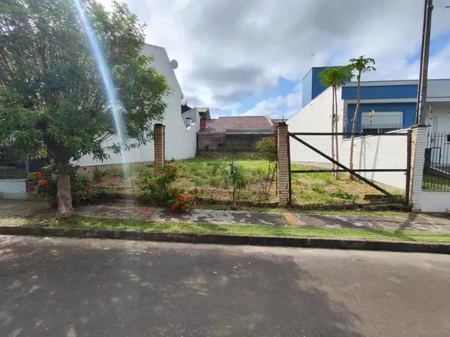 Imagem: O terreno possui 198m² de Área, Imóvel novo e está