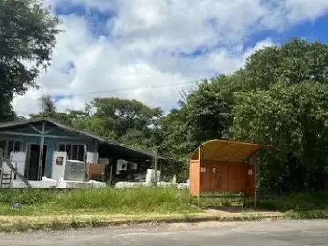 Imagem: O terreno possui 1m² de Área e está localizado em Parque