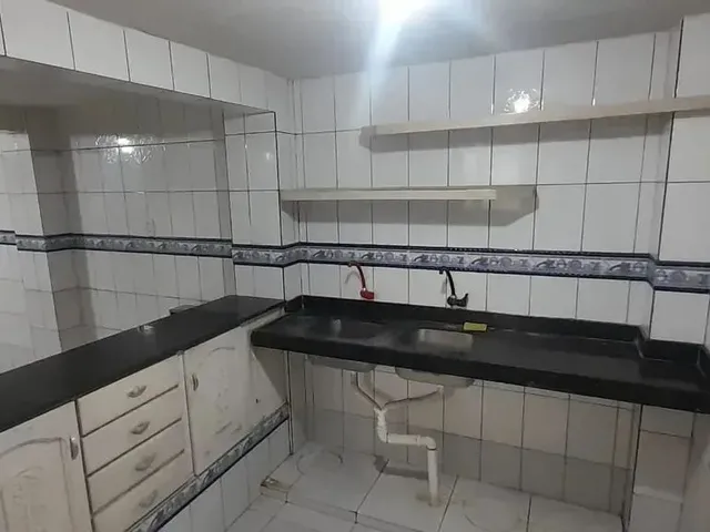 Imagem 9: Alugo Casa Ampla no Conj. Abelardo Conduru de 2 Pav. com 5/4 Sendo 4 Suítes e 2 Vgs de Ga