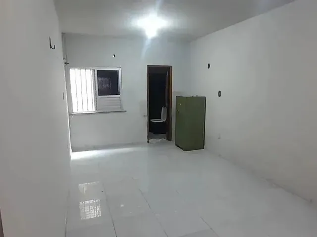Imagem 3: Alugo Casa Ampla no Conj. Abelardo Conduru de 2 Pav. com 5/4 Sendo 4 Suítes e 2 Vgs de Ga