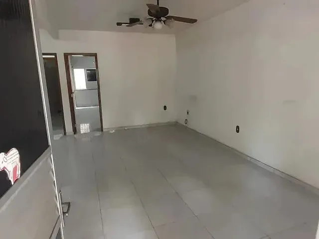 Imagem 10: Alugo Casa Ampla no Conj. Abelardo Conduru de 2 Pav. com 5/4 Sendo 4 Suítes e 2 Vgs de Ga