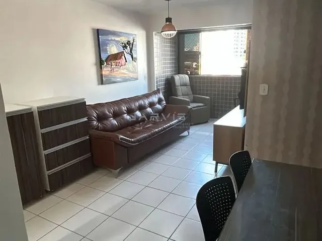 Imagem: O apartamento possui 2 Dormitórios, 1 Suíte, 2 Banheiros,