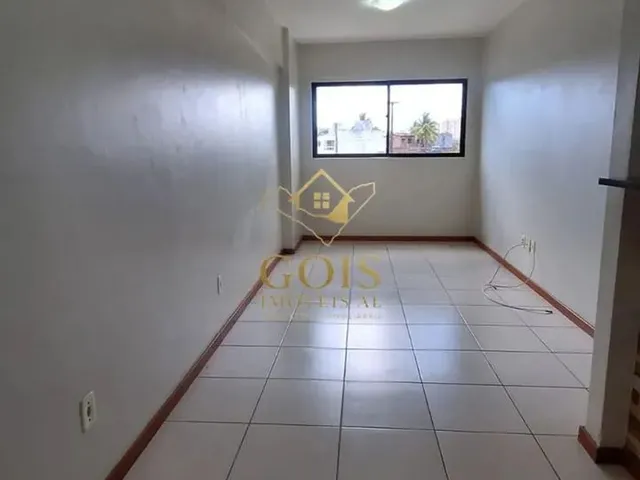 Imagem: O apartamento possui 2 Dormitórios, 1 Suíte, 2 Banheiros,