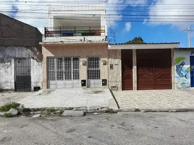Imagem 3: Imóvel Casa com Primeiro para Venda com 230 Metros Quadrados com 5 Quartos em Pajuçara