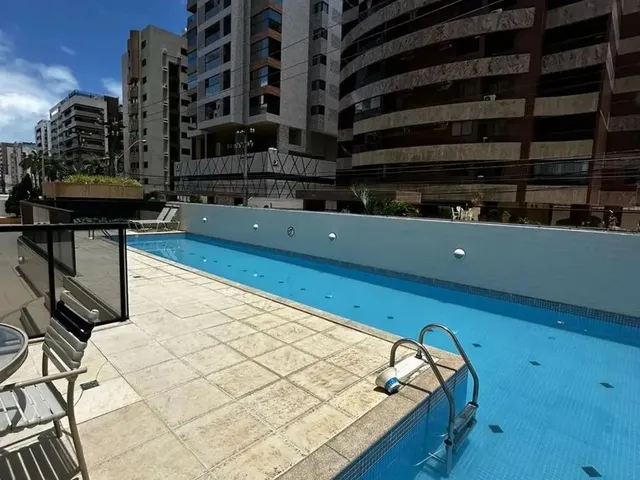 Imagem 5: 03 Suítes com Armários, Lavabo e Varanda, na Ponta Verde