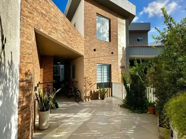 Imagem: Casa 3 Quartos (2 Suítes) na Serraria