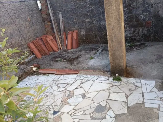 Imagem 9: Casa 2 Quartos Sendo Um Suite Uma Área Uma Sala 2 Cozinhas Um Banheiro Social e Um
