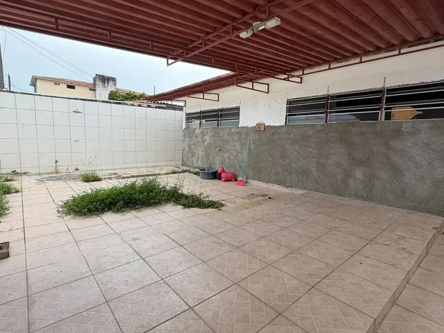 Imagem 2: Casa na Gruta - Leia a Descrição
