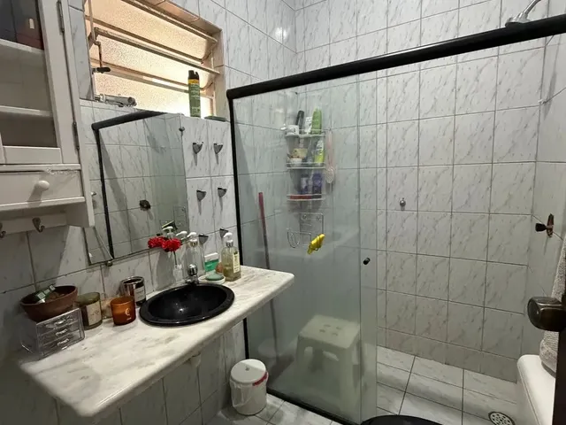Imagem 8: Casa na Gruta - Leia a Descrição