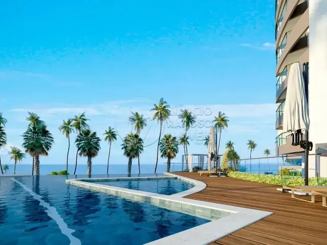 Imagem 2: Apartamento À Beira-Mar com 3 Suítes e Varanda À Venda no Edf. Varandas Mar do Norte