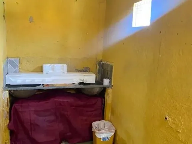 Imagem 7: Vendo Casa com Garagem - Clima Bom 2