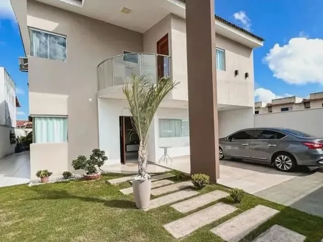 Imagem: A casa em condomínio possui 4 Dormitórios, 3 Banheiros, 2