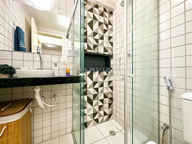 Imagem 13: Apartamento Totalmente Mobiliado À Venda na Ponta Verde, com 1 Quarto e 1 Vaga D