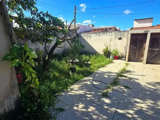 Imagem 9: Imóvel para Venda Possui 264 Metros Quadrados com 3 Quartos em Antares - Maceió - Al