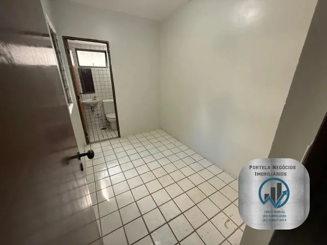 Imagem 5: Apartamento para Venda em Maceió, Ponta Verde, 3 Dormitórios, 1 Suíte, 3 Banheiros, 2