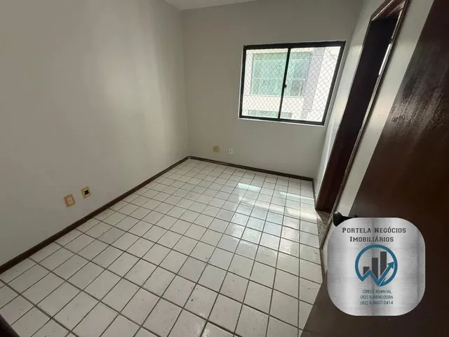 Imagem 6: Apartamento para Venda em Maceió, Ponta Verde, 3 Dormitórios, 1 Suíte, 3 Banheiros, 2