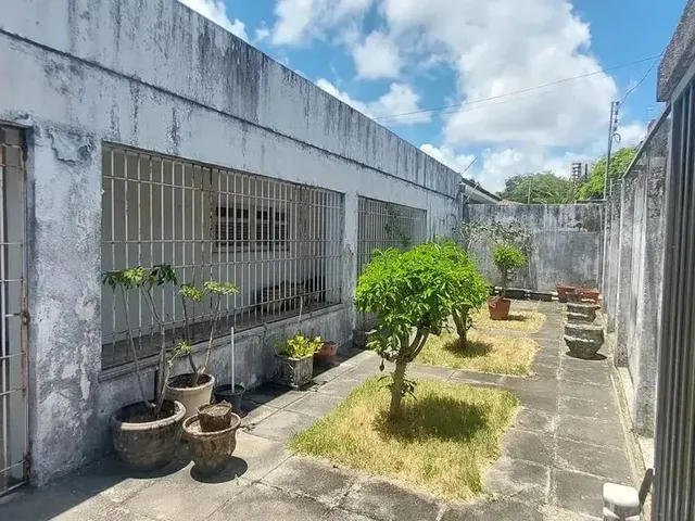 Imagem 12: Imóvel para Venda Tem 450 Metros Quadrados com 3 Quartos em Farol - Maceió - Al