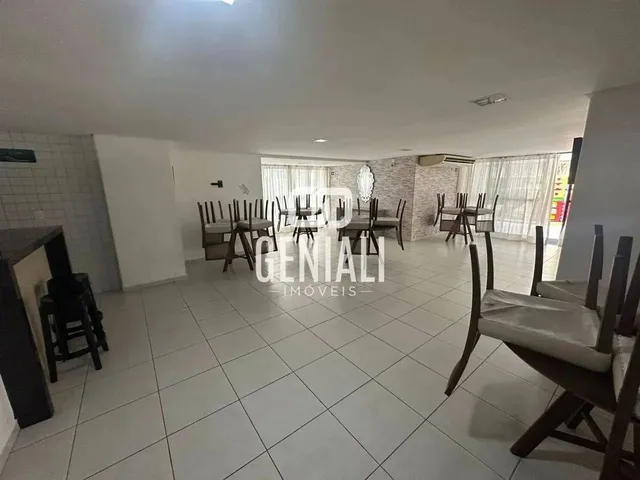 Imagem 2: Apartamento com 2 Quartos, Ponta Verde - Maceió