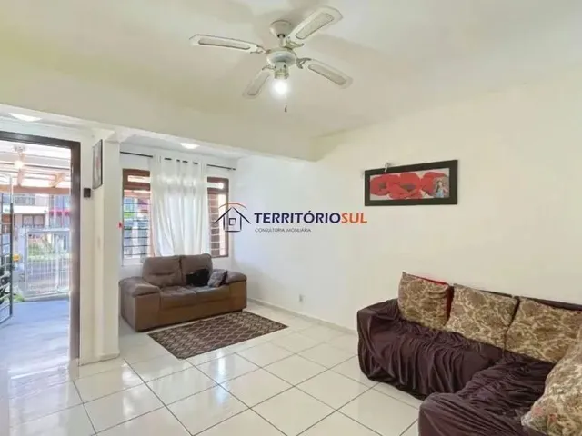 Imagem: Casa de 2 Dormitórios À Venda Rua Heitor