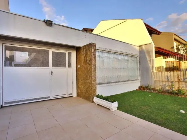 Imagem: Casa com Edícula nos Fundos, Total de 5