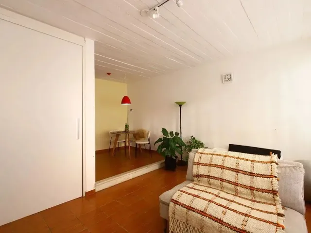 Imagem 9: Casa com Edícula nos Fundos, Total de 5 Dormitórios no Bairro Gloria