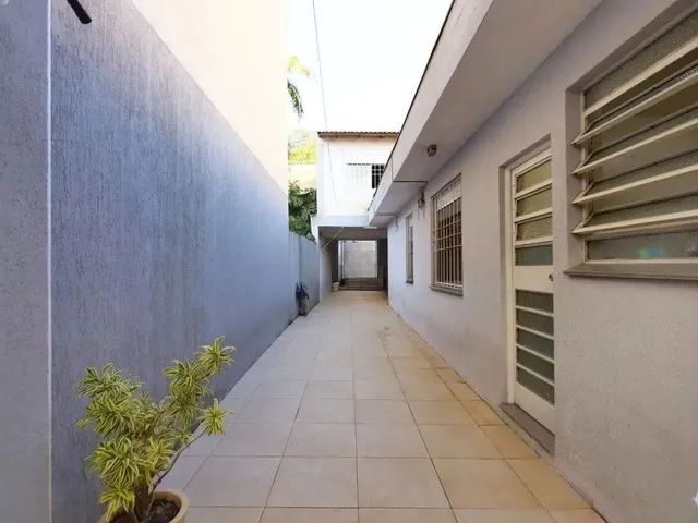 Imagem 10: Casa com Edícula nos Fundos, Total de 5 Dormitórios no Bairro Gloria