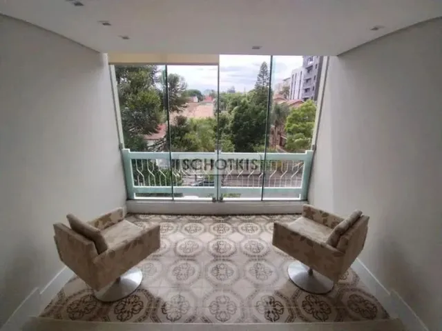 Imagem 8: Imobiliária Schotkis Vende Ampla Cobertura de 02 Dormitórios Semimobiliada, de Frente