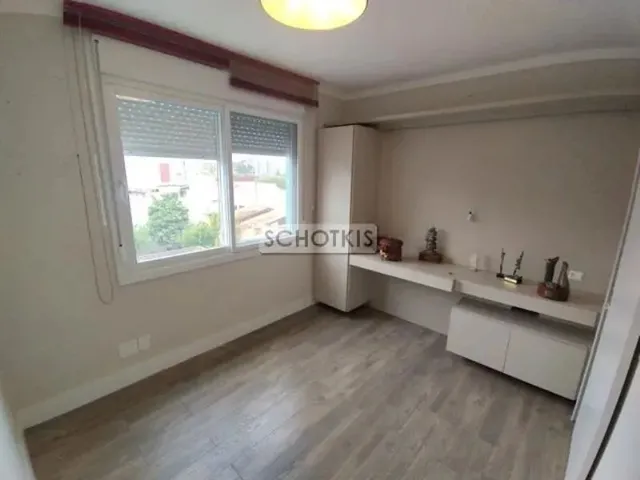 Imagem 16: Imobiliária Schotkis Vende Ampla Cobertura de 02 Dormitórios Semimobiliada, de Frente
