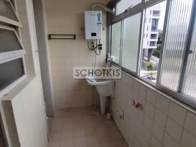 Imagem 11: Imobiliária Schotkis Vende Ampla Cobertura de 02 Dormitórios Semimobiliada, de Frente