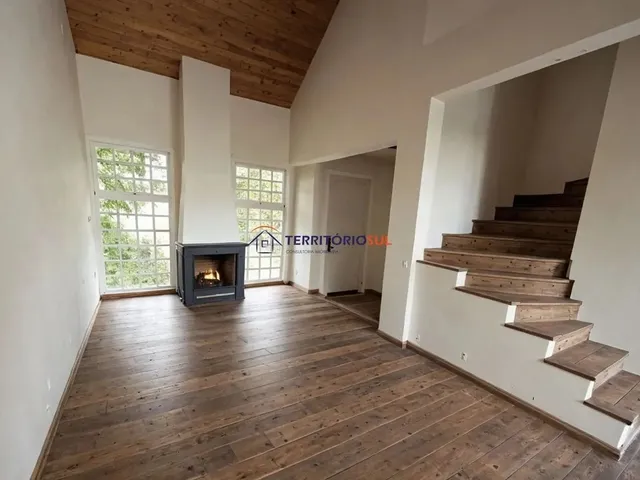 Imagem: Casa em Condomínio com 3 Quartos, Suíte