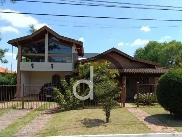 Imagem: Casa com 4 Quartos, Sendo 3 Suítes, para