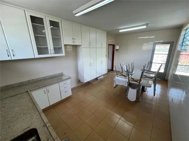 Imagem: Casa com 2 Quartos para Locação em Vila