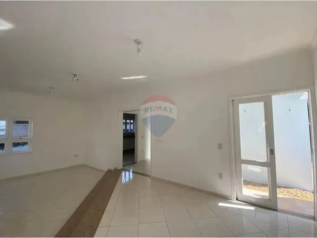 Imagem 11: Aluga-Se Casa com 3 Suítes, Escritório e Área Verde - Terras de São Francisco