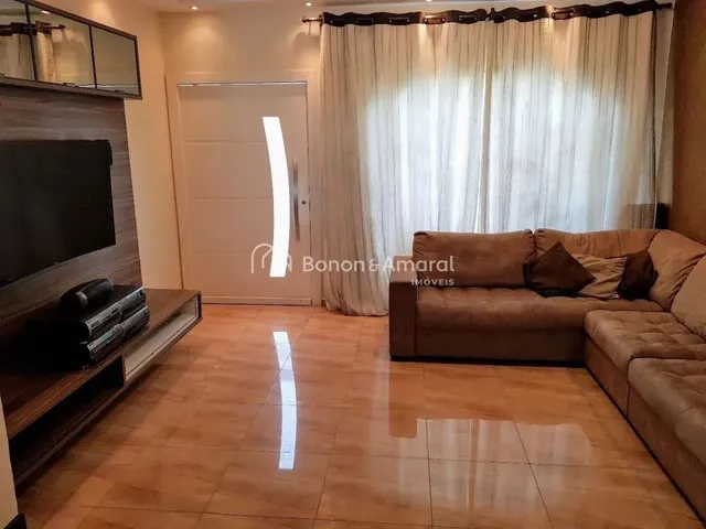 Imagem: A casa em condomínio possui 4 Dormitórios, 1 Suíte, 3