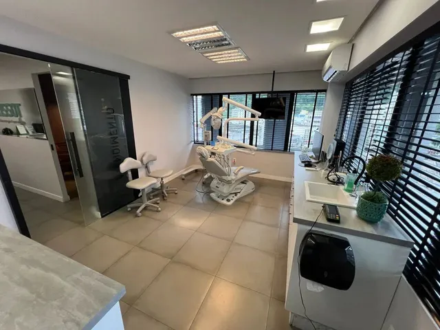 Imagem 3: Sala Comercial no Centro de Balneário Camboriú Ref: Co 4110