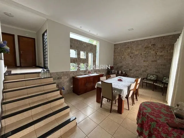 Imagem: Casa À Venda no Bairro Andrade, em Londrina