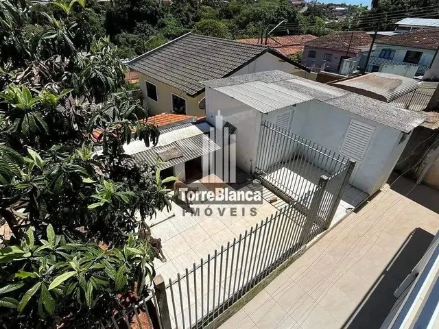 Imagem 3: Venda e Locação - Casa com 3 Quartos, 2 Vagas, Quintal Amplo, 242 M², Próximo Ao