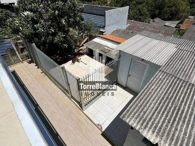 Imagem 2: Venda e Locação - Casa com 3 Quartos, 2 Vagas, Quintal Amplo, 242 M², Próximo Ao